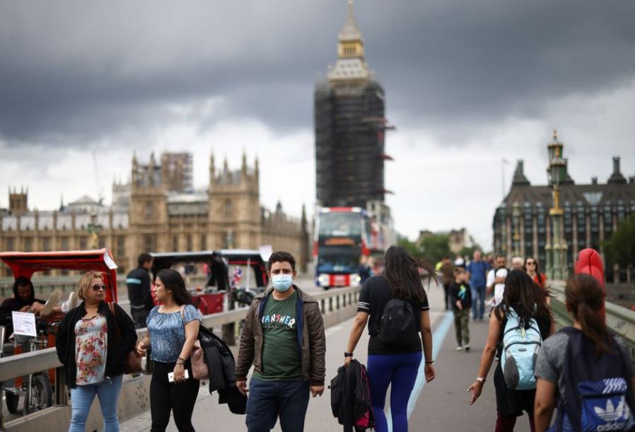 1 në 70 persona të infektuar me Covid gjatë javës së kaluar në Britani