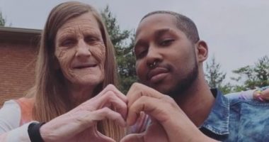 61-vjeçarja fejohet me 24-vjeçarin: Është shumë i mirë dhe kujdeset për mua