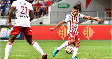 Nëntë futbollistë pozitivë me COVID, kaos në ekipin e mesfushorit shqiptar