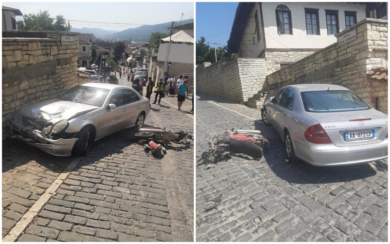 Motori me shpejtësi përplaset me makinën e parkuar, plagosen rëndë dy të  rinj në Berat - Abc News