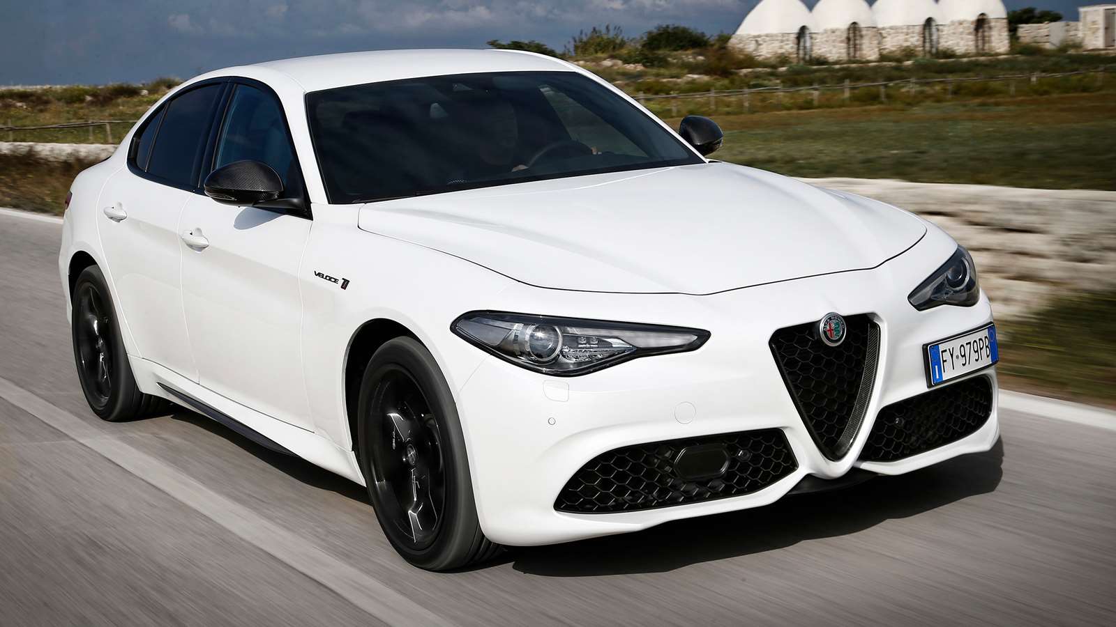 Alfa Romeo ka një lajm surprizues për adhuruesit, çfarë do të ndodhë me makinën nga viti 2027