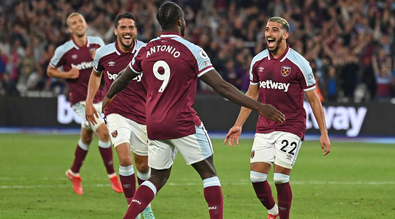 VIDEO/ West Ham fantastik, rekord i Antonio dhe vend i parë prej goleadave