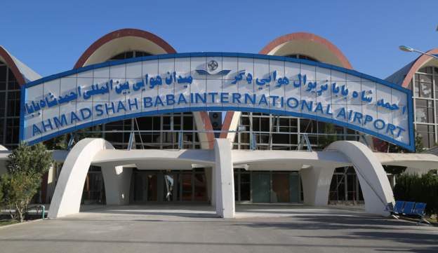 Talebanët marrin në kontroll aeroportin e Kandahar