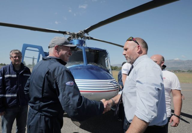 Zjarret/ Mbërrijnë 3 helikopterë nga Holanda e Çekia, ndihmë nga Mekanizmi i Mbrojtjes Civile të BE - Abc News