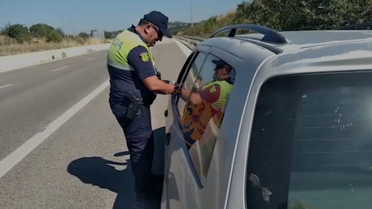 VIDEO/ “Rrugorja në aksion”, arrestohen 12 shoferë dhe pezullohen 58 leje drejtimi