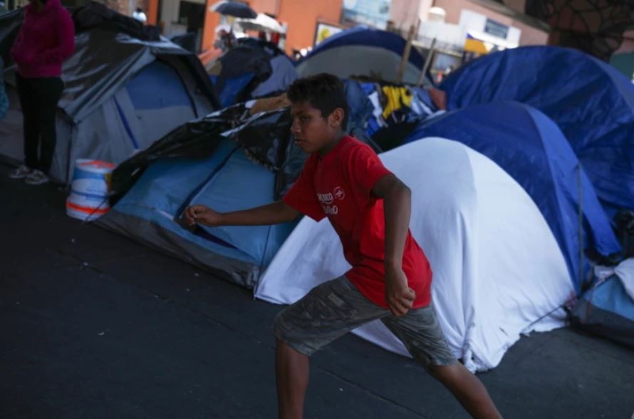 Numër rekord i fëmijëve të pashoqëruar të ndaluar në kufirin meksikan