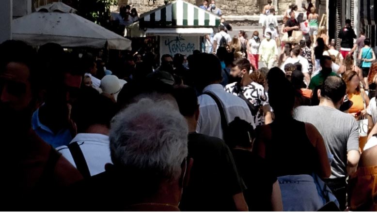 Mbi 3 mijë raste dhe 24 të vdekur nga koronavirusi në Greqi