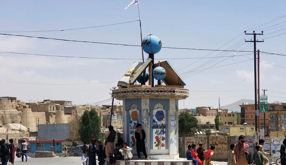 Talibanët marrin Gaznin, një hap më pranë Kabulit