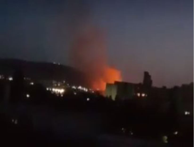 Zjarr i madh në Fushë Kosovë