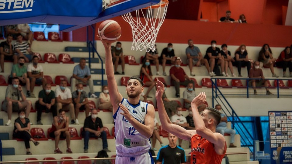 VIDEO/ U18: Vëllazërore në basketboll, Kosova “zhdëp” Shqipërinë në Tiranë