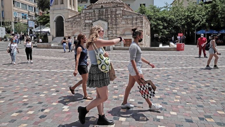 Mbi 3 mijë raste të reja dhe 28 të vdekur nga Covid në Greqi