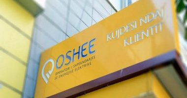 Ndërpritet energjia për shkak të zjarrit të rënë pranë nënstacionit në Valias, zonat që mbeten pa drita