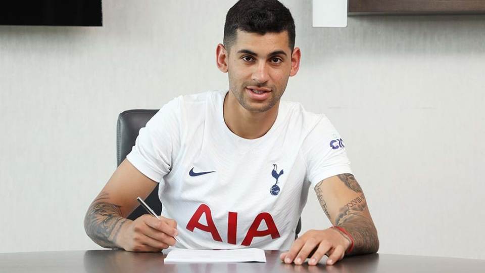 Zyrtare: Christian Romero firmos, Tottenham “lan në ar” Atalantën