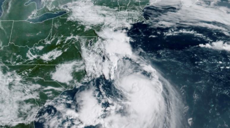 Cikloni drejt SHBA-së, pamjet e lëvizjes së stuhisë tropikale