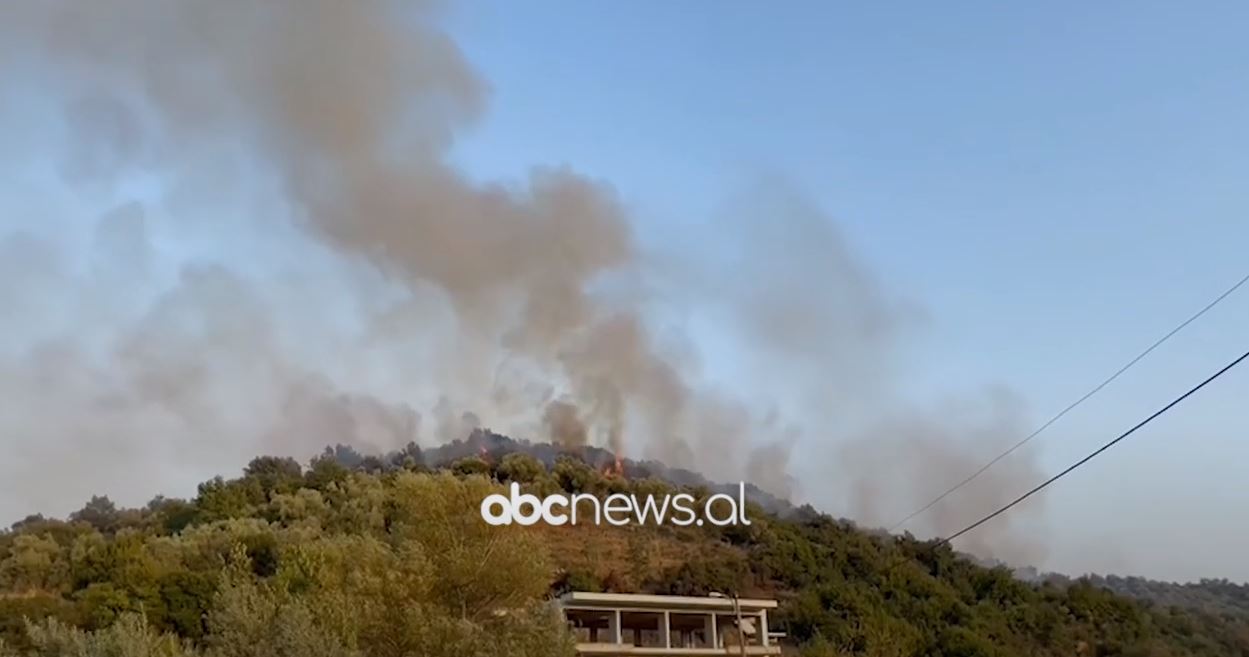 Zjarr i madh në Finiq rrezikon banesat, evakuuohen banorët
