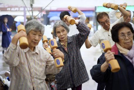 Japonia shënon numrin rekord të të moshuarve mbi 100 vjeç