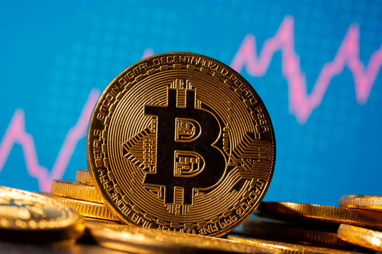 Bitcoin në “pikiatë”, bie papritur vlera e kriptomonedhës