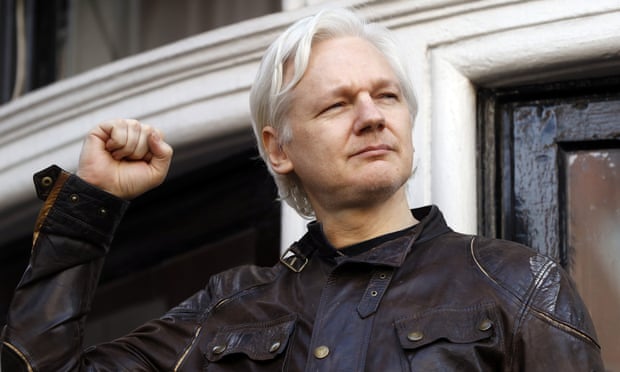 Raporti: CIA u përpoq të rrëmbente dhe të vriste Julian Assange