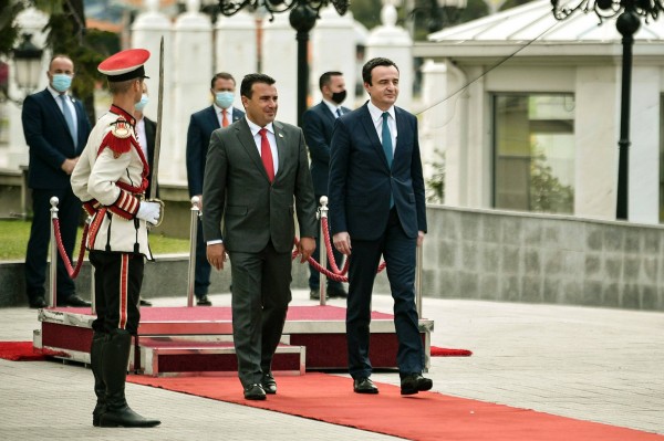 Qeveritë e Kosovës dhe Maqedonisë së Veriut do të nënshkruajnë 11 marrëveshje