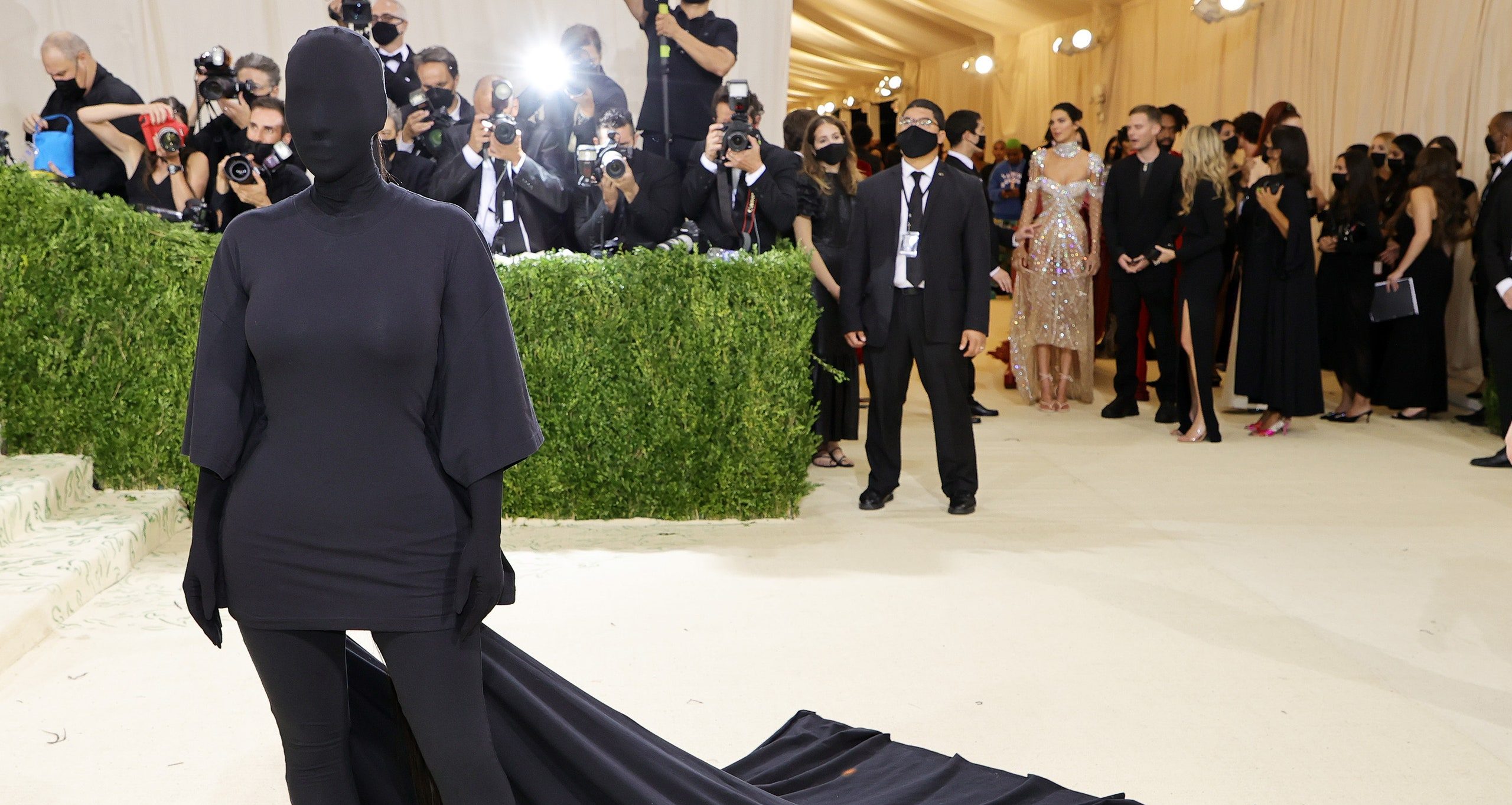 Met Gala 2021, ky detaj në veshjen e Kim Kardashian kap një shifër marramendëse