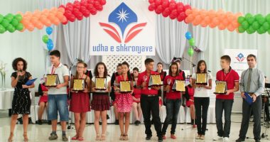 Zgjidhni shkollën “Udha e shkronjave”, një shkollë e shkëlqyer ndërkombëtare e Kembrixhit