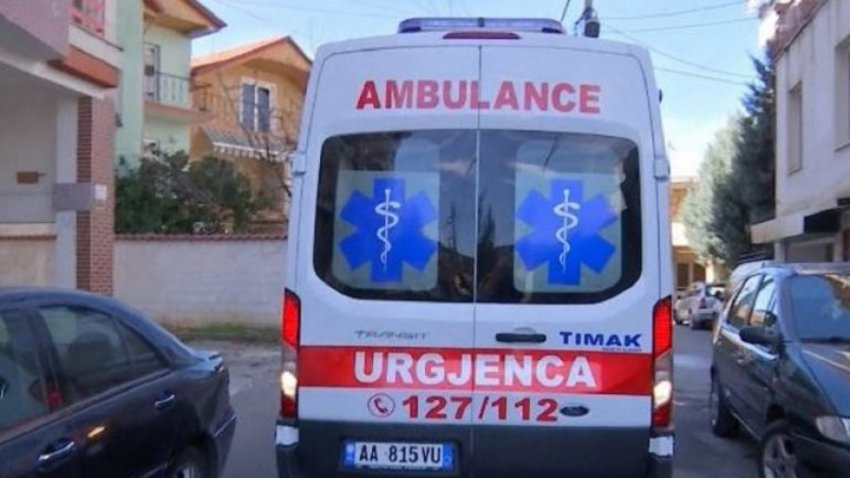 Jetonte i vetëm, 74-vjeçari në Pogradec hidhet nga kati i tretë i banesës dhe vdes në vend