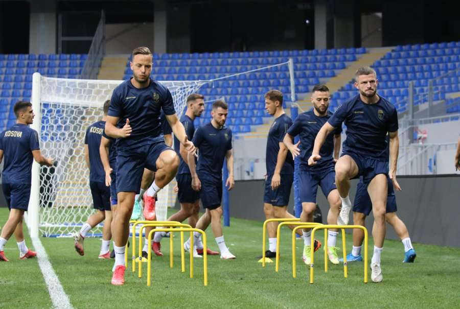 FOTO/ Kombëtarja e Kosovës, Gliha zbulon lojtarët e grumbulluar për ndeshjet e nëntorit