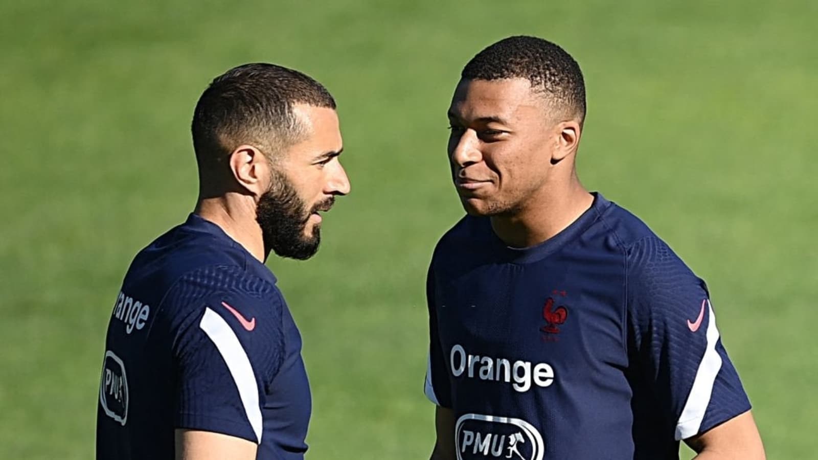 Benzema “karikon” madrilenët: Mbappe do të luajë për Realin një ditë