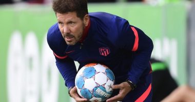 Simeone feston një dekadë tek Atletico në një moment të vështirë