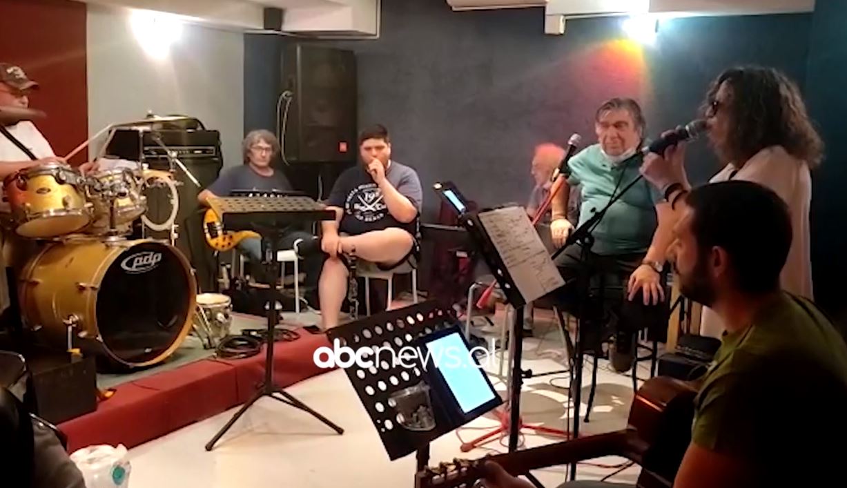 Diva e muzikës greke përshëndet në shqip, në 15 shtator “ndizet” amfiteatri