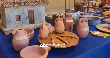 Etongrafia dhe trashëgimia e zonës së Myzeqesë ekspozohet në miniaturë