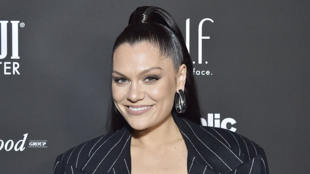 Jessie J miqësi me këngëtaren shqiptare, publikon video krah saj