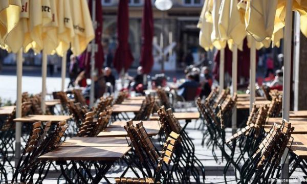 Situata Covid, të pavaksinuarit mbesin jashtë lokaleve në Kosovë