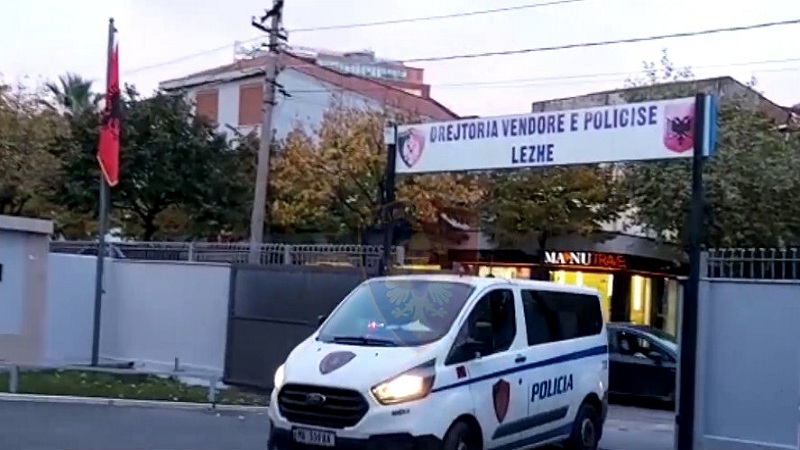 Kokainë gati për shitje dhe armë, arrestohen tre persona në Shëngjin