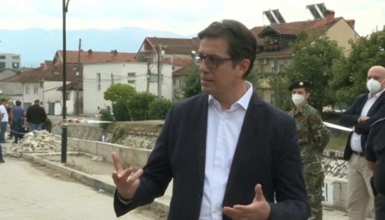 Pendarovski: Hetim të shpejtë për zjarrin në Tetovë, të dëshmojmë se jemi shtet