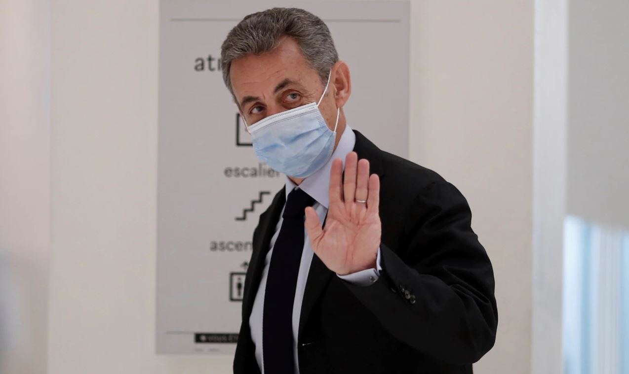 Sarkozy dënohet me një vit burg