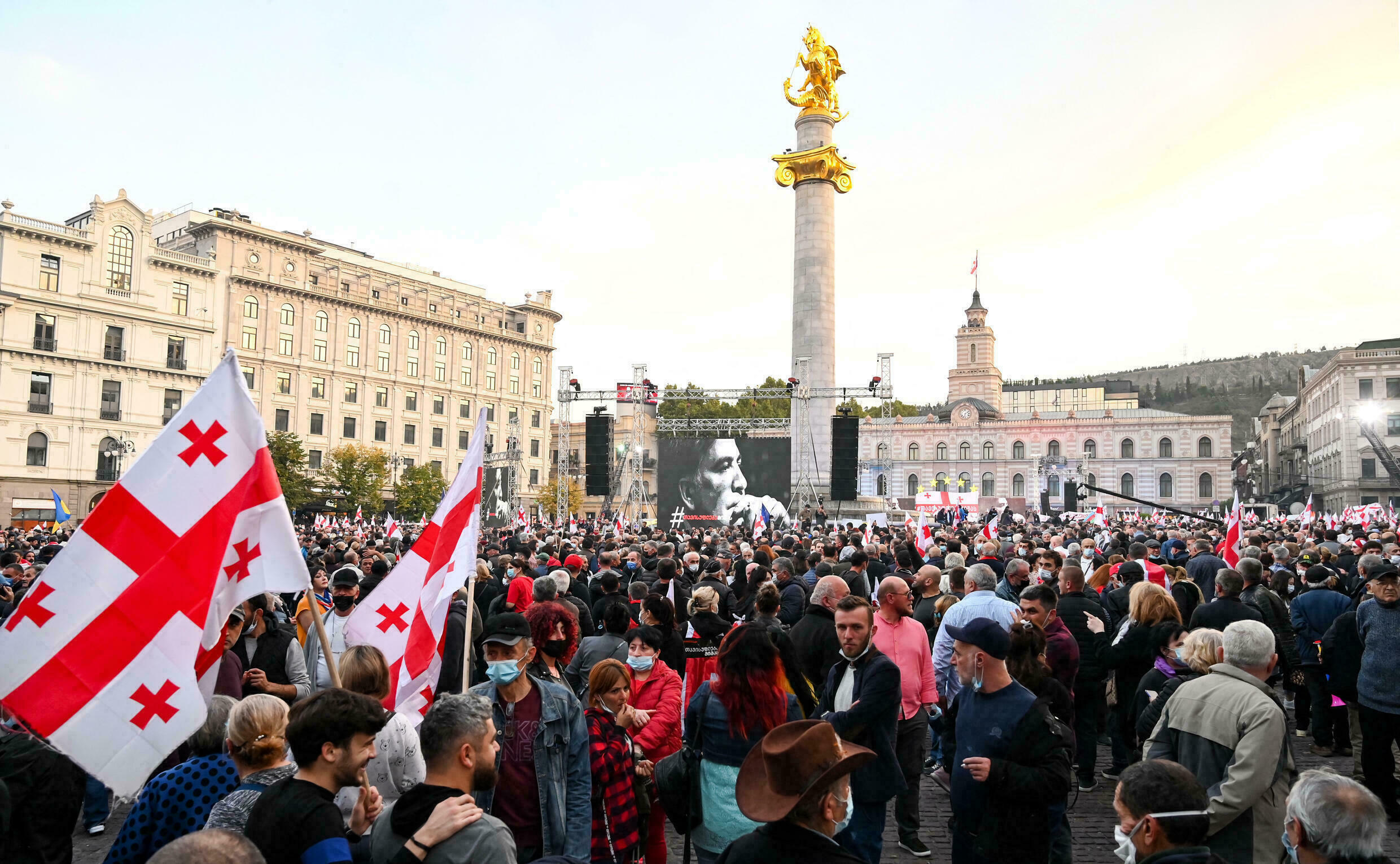 Protesta për lirimin e ish presidentit të Gjeorgjisë