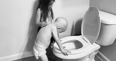 Shërohet nga kanceri djali i vogël që përloti botën