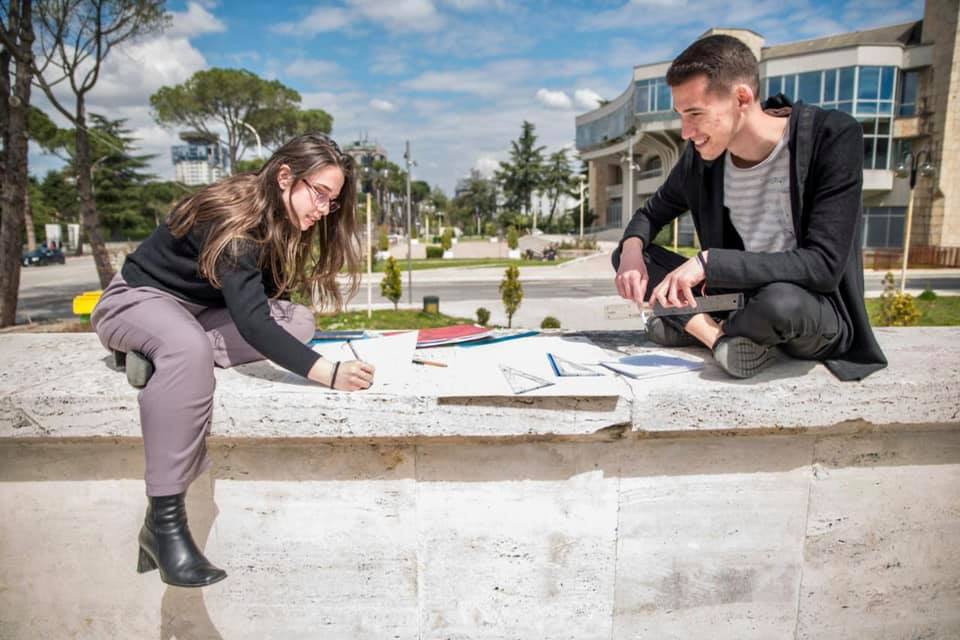 Nis sot viti i ri akademik, Rama uron studentët
