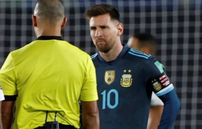 FOTO/ Messi akuzon gjyqtarin pas ndeshjes me Perunë