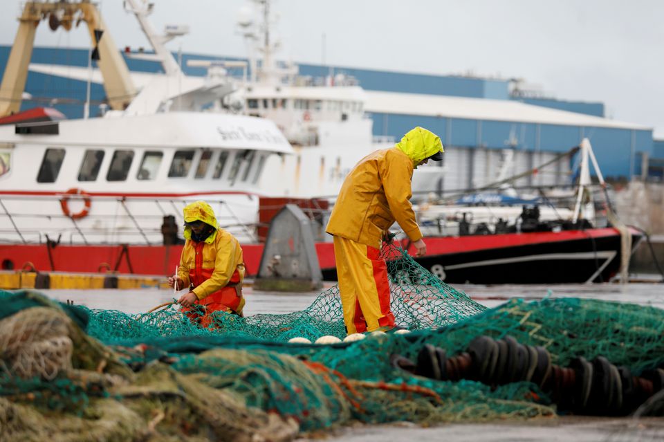 “Lufta” për peshkimin, Britania zhgënjehet nga masat e Francës, kërcënohet dhe për energjinë