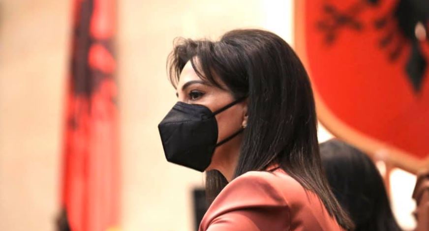 Kushi congratulates students on the beginning of the new academic year