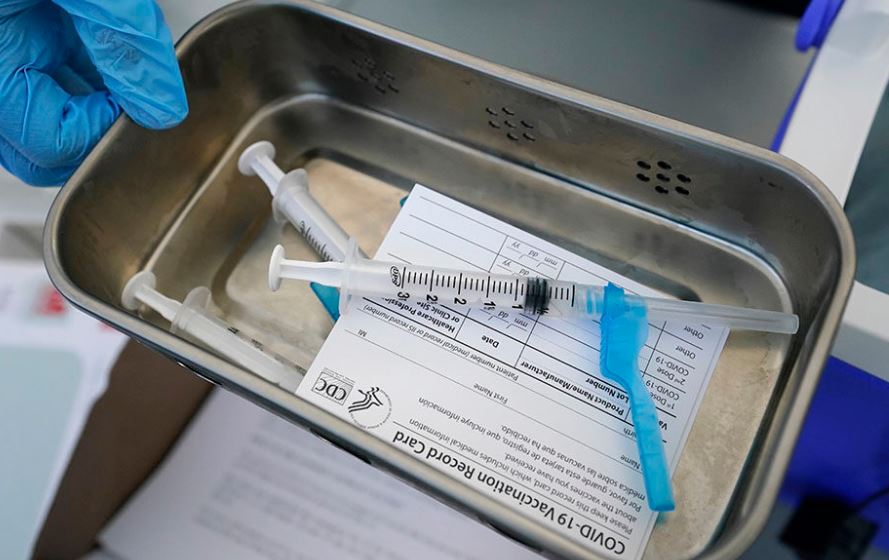 Pse vdesin edhe të vaksinuarit nga koronavirusi? Flet ekspertja pas vdekjes së Colin Powell