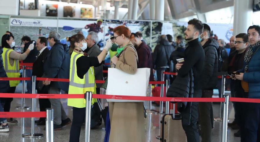 Italy today closes its borders with Albania