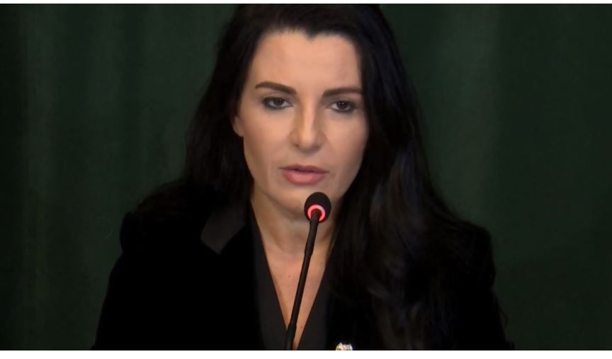 Balluku criticizes mayors for water supply