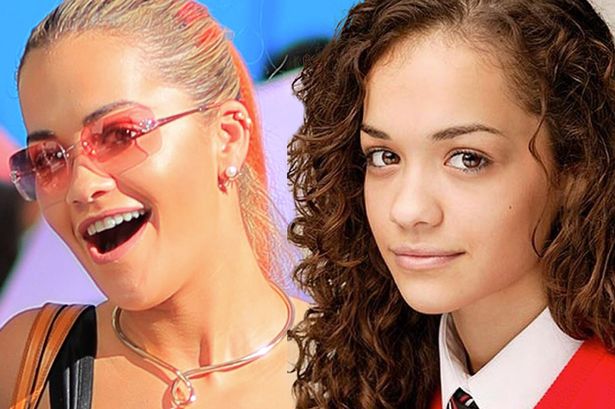 “Këngëtarja që iku nga lufta në Kosovë”, Rita Ora nderohet me pllakatë në shkollën e saj në Londër