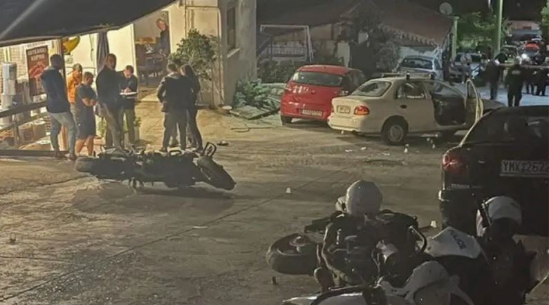 VIDEO/ Masakra me 1 të vdekur e 8 të plagosur, dalin pamjet e luftës së policisë greke me hajdutët