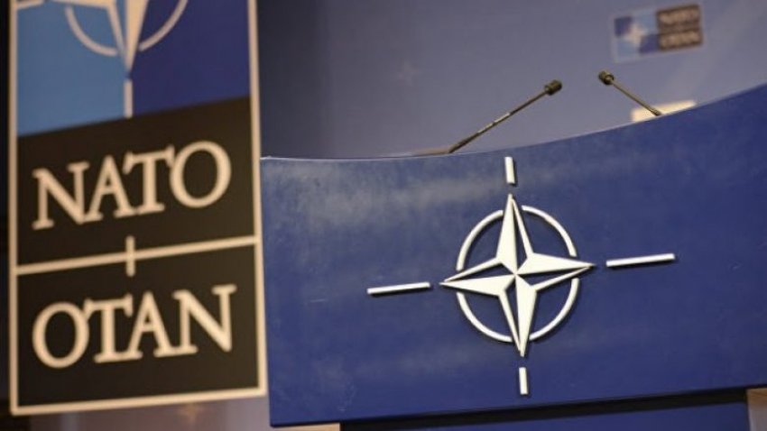 NATO dëbon tetë pjesëtarë të misionit rus