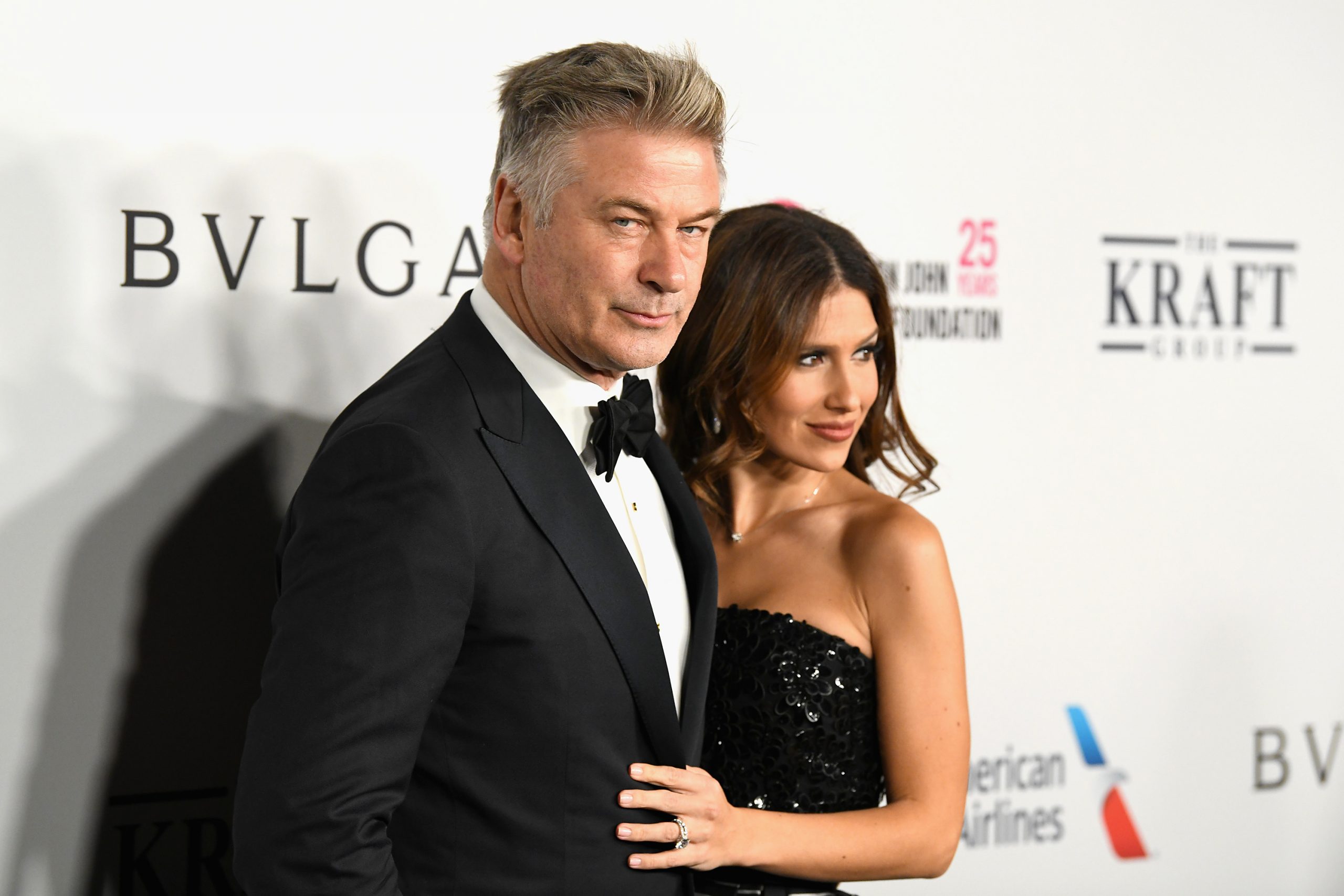 Gruaja e Alec Baldwin reagon pas vrasjes në xhirimet e filmit