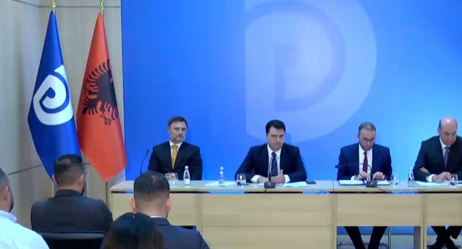 PD depoziton në Kuvend ndryshimet kushtetuese, Basha: Shqipëria të kthehet në shina